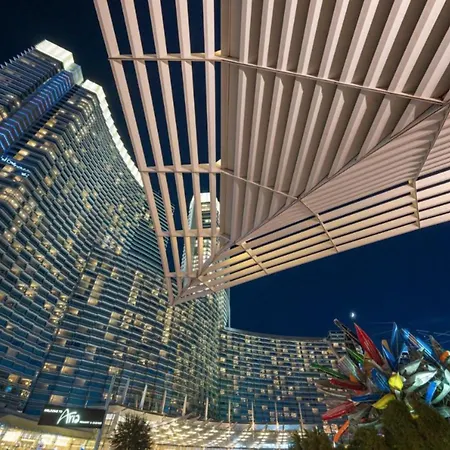 Vdara Beautiful Suite On 22Nd Flr Free Valet Parking-2